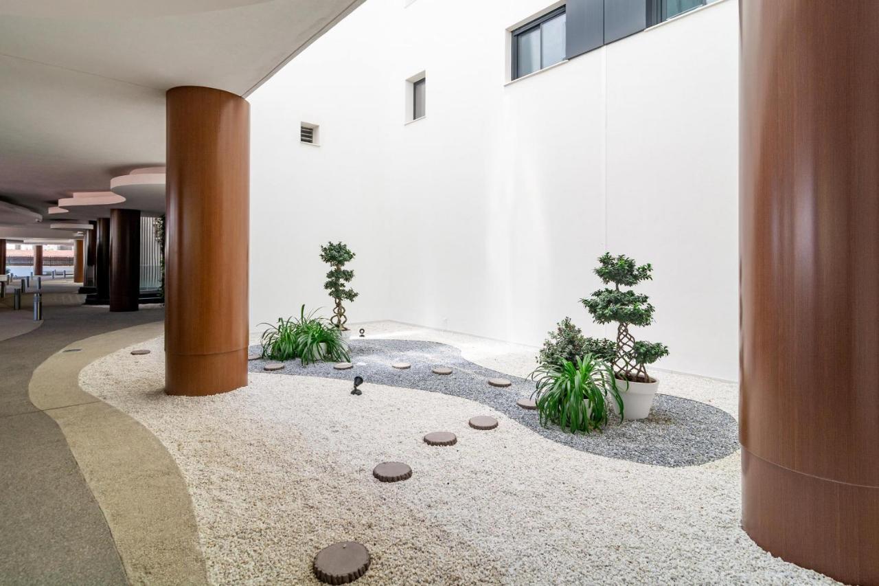Inf32L- Modern City Apartment, Families Only Estepona Exterior photo